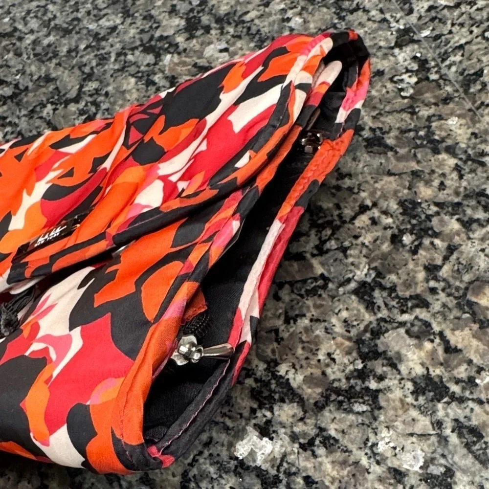 Nicole Miller Red and Black Cosmetic Bag EUC